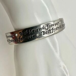 Kindred Spirits best friends forever Silvertone bangle bracelet
